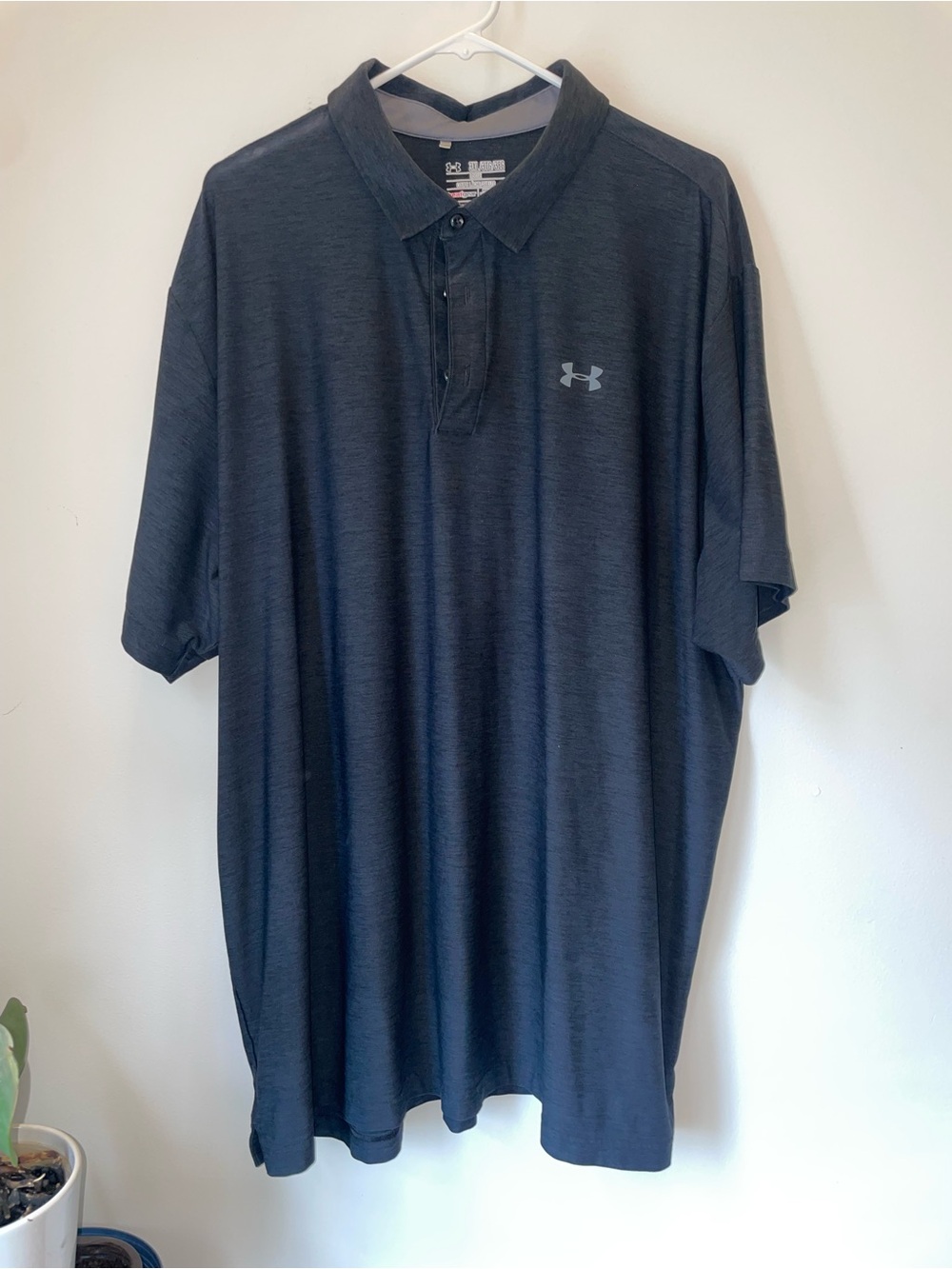Under Armour Men’s Heathered Black Polo Shirt
